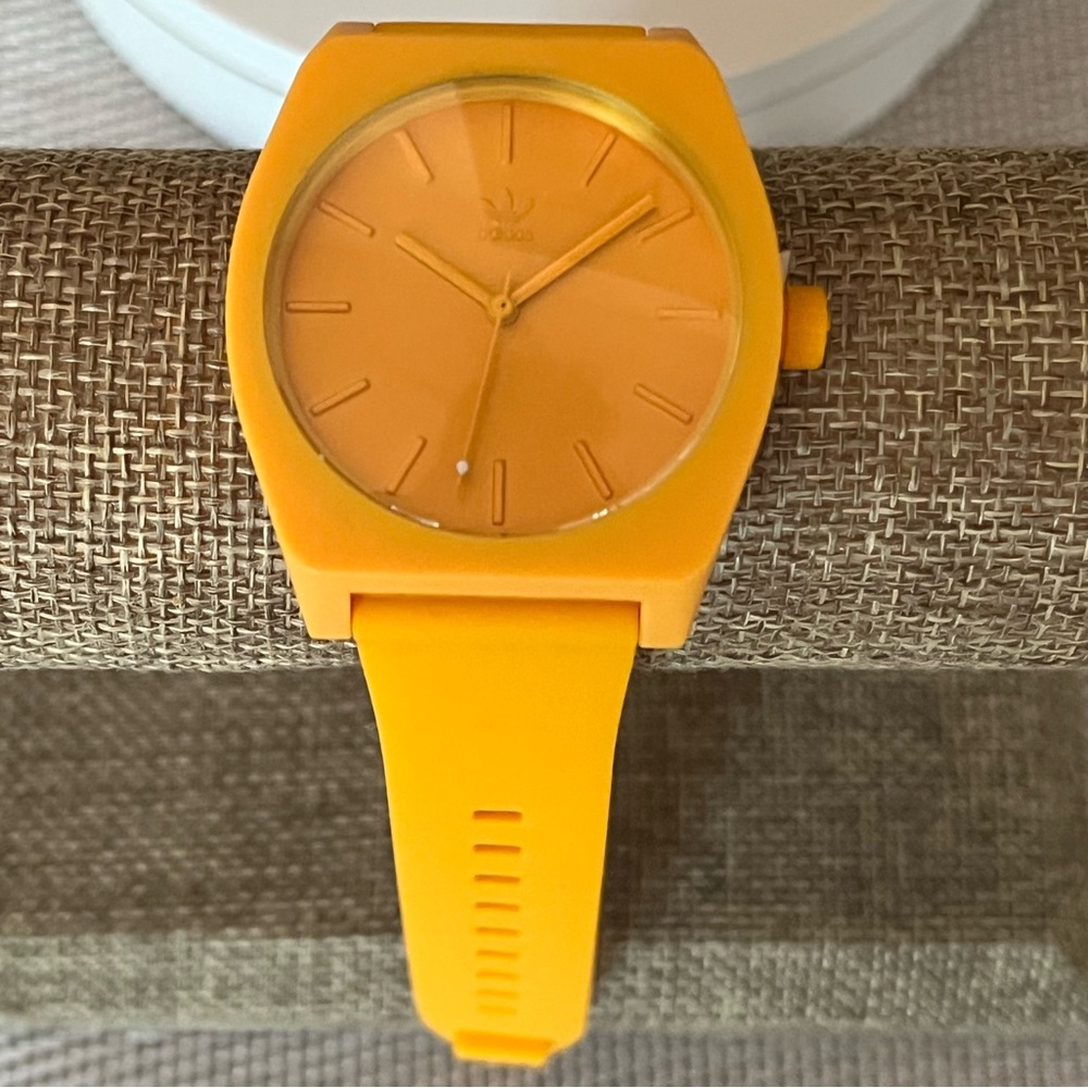 ADIDAS PRE-LOVED AUTHENTIC STAINLESS STEEL SILICONE SOFT WITH SPORTY WATCH